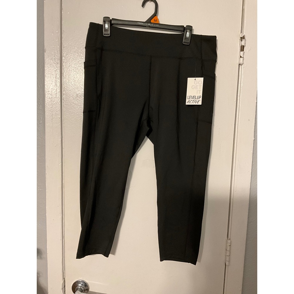 Levelup Active Womens Jet Black High‎ Rise Cropped Leggings Pockets A0205C16-00